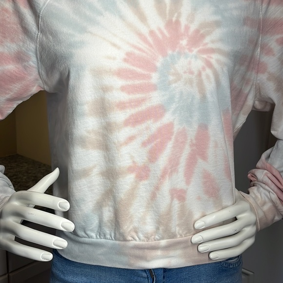 Swearshirt Size small - Picture 3 of 4